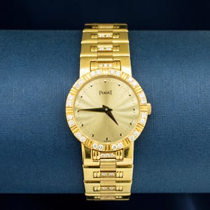Ladies 18K Yellow Gold Diamond Piaget Watch