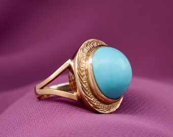 18K Yellow Gold Turquoise Ring