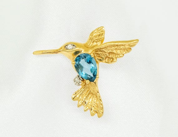 14K Yellow Gold Hummingbird Brooch