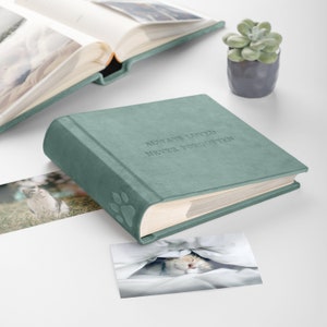 Cat / Dog Photo Album, Cat-Dog Memorial Album With Embossed Paw, Velvet Pet Photo Album for 200 4x6 or 5x7 Photos, Dog Cat Lover Gift