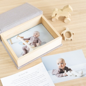 Baby Erinnerungsbox aus Holz mit Leinen Deckel | Große personalisierte Erinnerungsbox | Baby Zeitkapsel Box | Erinnerungsbox Taufe | Hergestellt in Europa