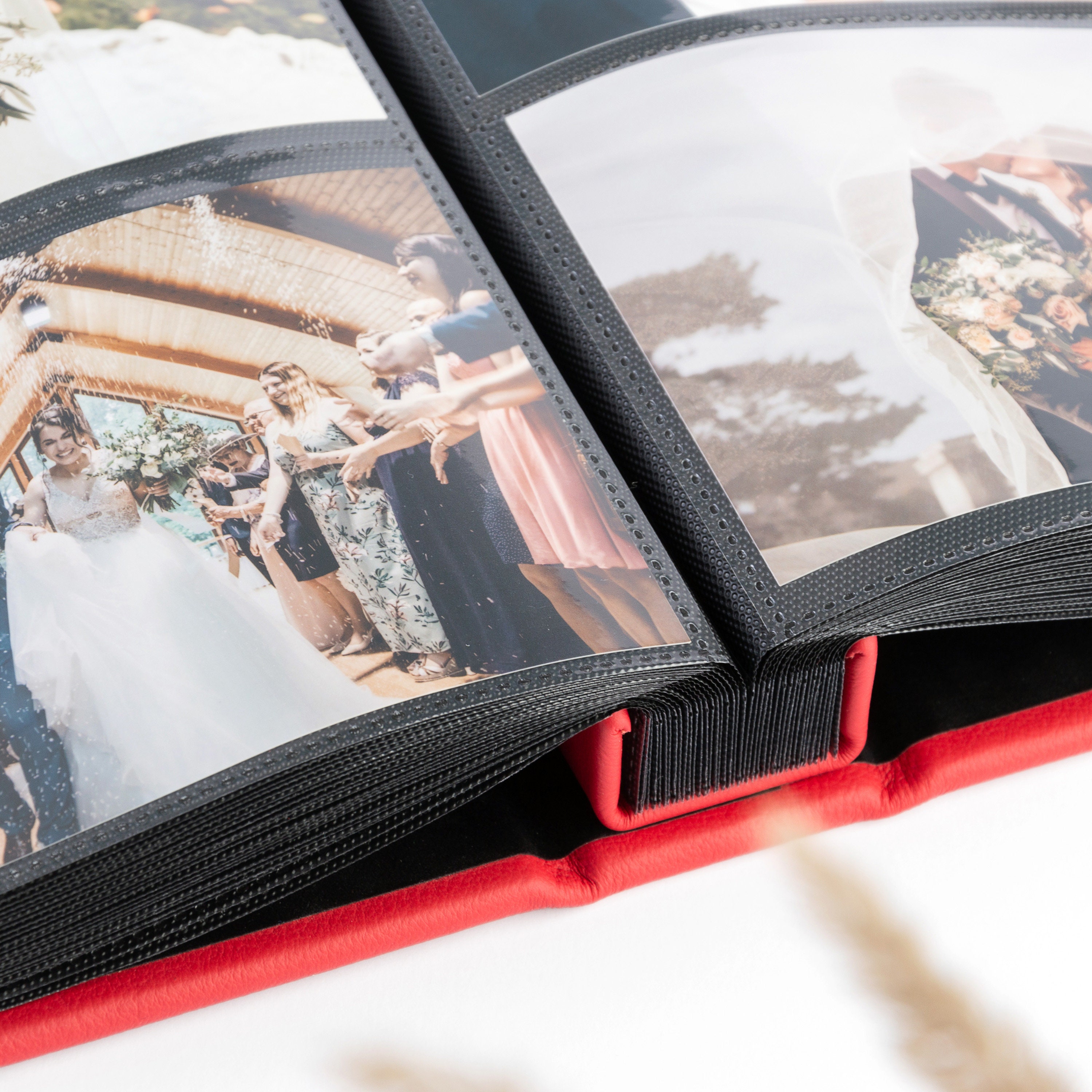 Leather Photo Album With Sleeves for 4x6 Photos, Embossed Slip in Photo  Album for up to 1000 Photos 