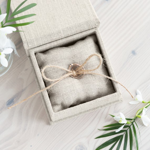 Bride and Groom Gift Exchange: Is That a Thing? – Rustic and Main