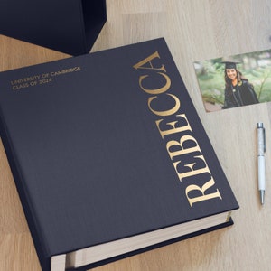 Album fotografico personalizzato per la laurea / Album fotografico autoadesivo per laureati e diplomati / Fatto a mano in Europa