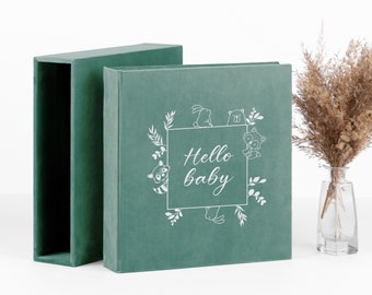 Babygeheugenboek, zelfklevend babyshower-gastenboek, fluwelen baby-plakboek, saliegroen babyfotoalbum en slipcase