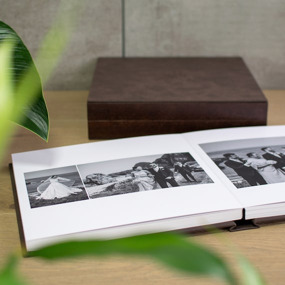 Hochzeitsalbum 'A Love Story' – XL, Goldprägung, Mit 30 Cremeweißen Fotoseiten