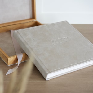 Luxury Wedding Photo Album With Glass Cover Leather Lay Flat Photo