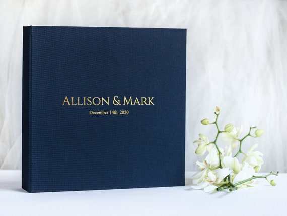 Photo Album With Sleeves for 4x6 Photos, Large White Linen Slip in
