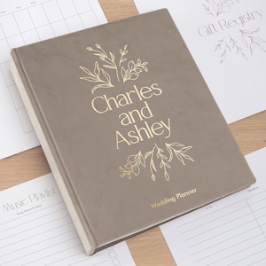 Velvet Wedding Planer Notebook | Personalized Wedding Planning Book | Bride Engagement Gift | Elegant Wedding Planner Organizer