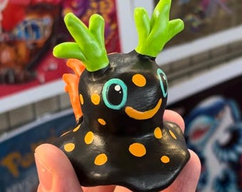 sea slug sculpture, dead sea slug, nature, slug, slugs, art sculpture, art figure, sea slug figure toy sculpture, fine art sculpture art toy