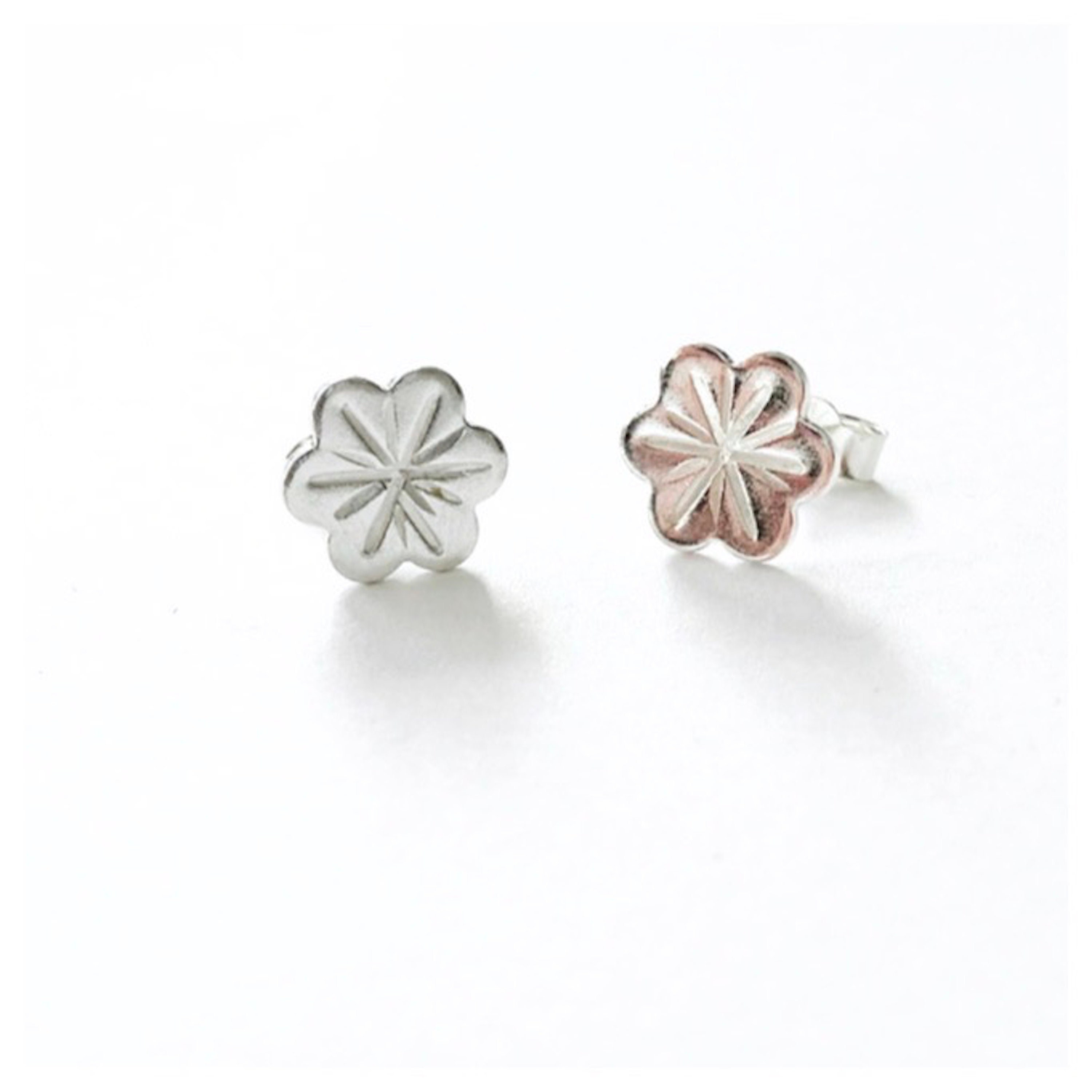 Silver Flower Studs Earrings