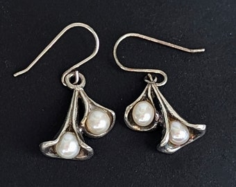 Vintage Sterling Silver Calla Lily Freshwater Pearl Dangle Earrings