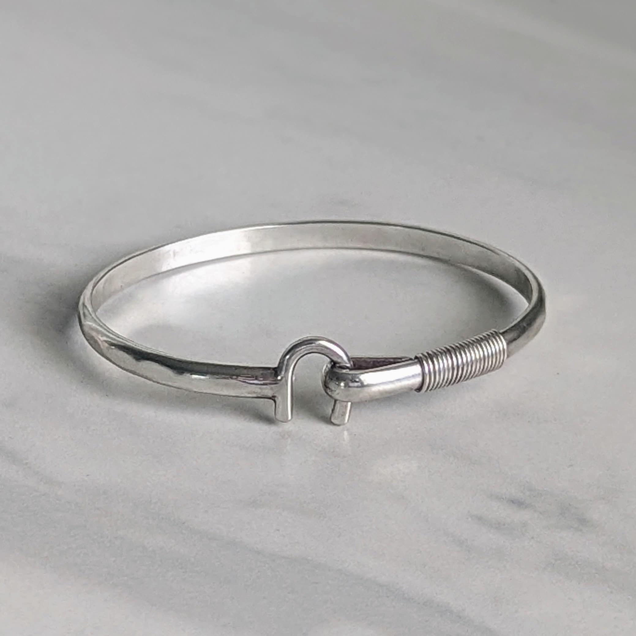SONYA St. Croix Sterling Silver Hammered Horseshoe Hook Bangle