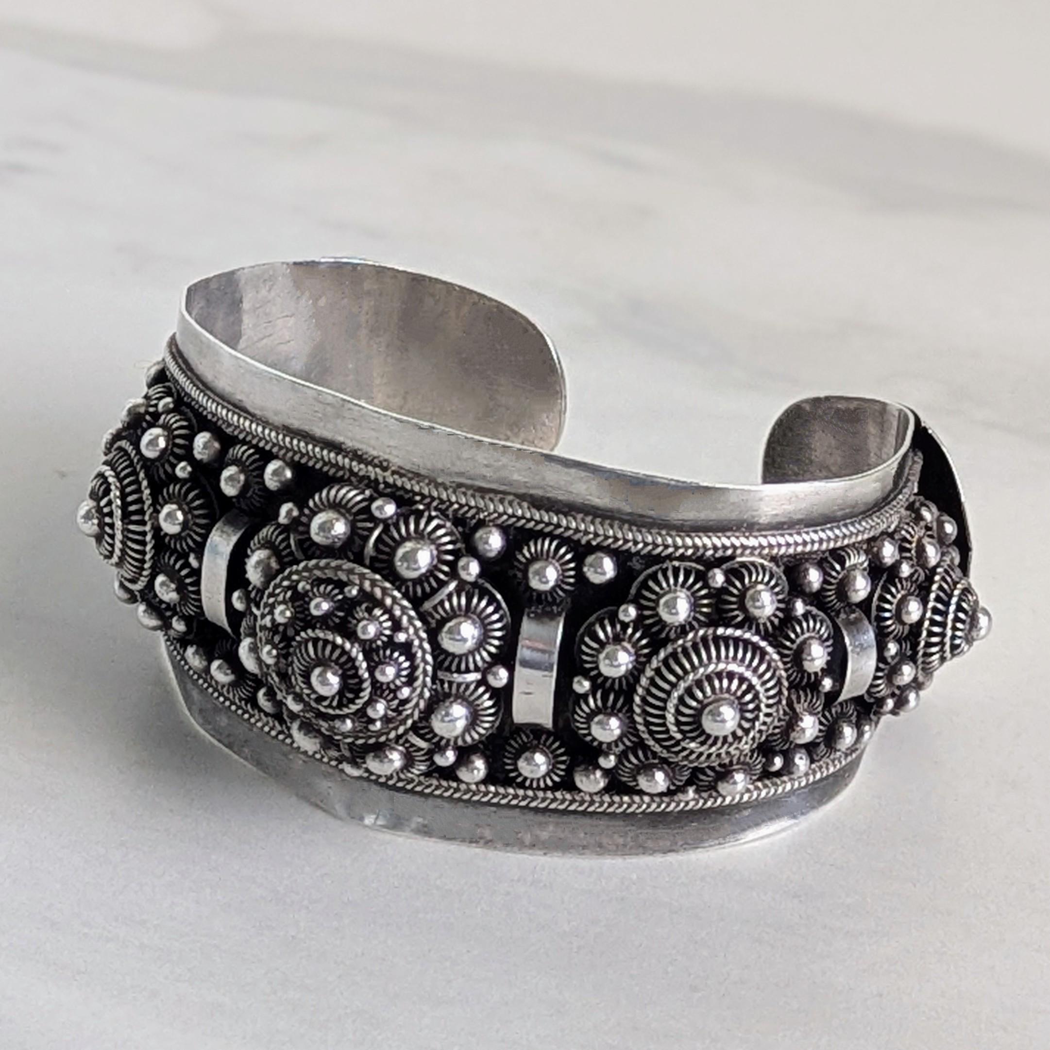 Siam Cuff Bracelet - Etsy