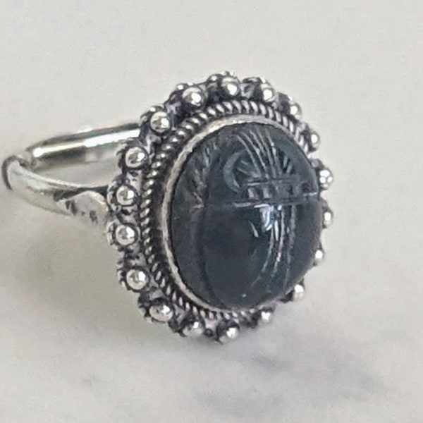 Antique Hand Wrought Sterling Silver Hand Carved Heliotrope Bloodstone Cabochon Scarab Ring Egyptian Revival - Size