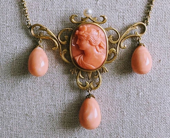 Antique Victorian 18kt Gold Coral Cameo Necklace - image 1