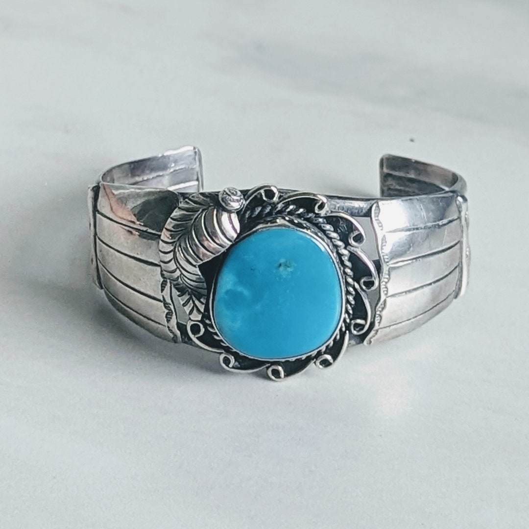 AUTHENTIC HANDMADE  Navajo Turquoise Feather Sterling Silver Cuff Bracelet Signed AY 13.1gr.