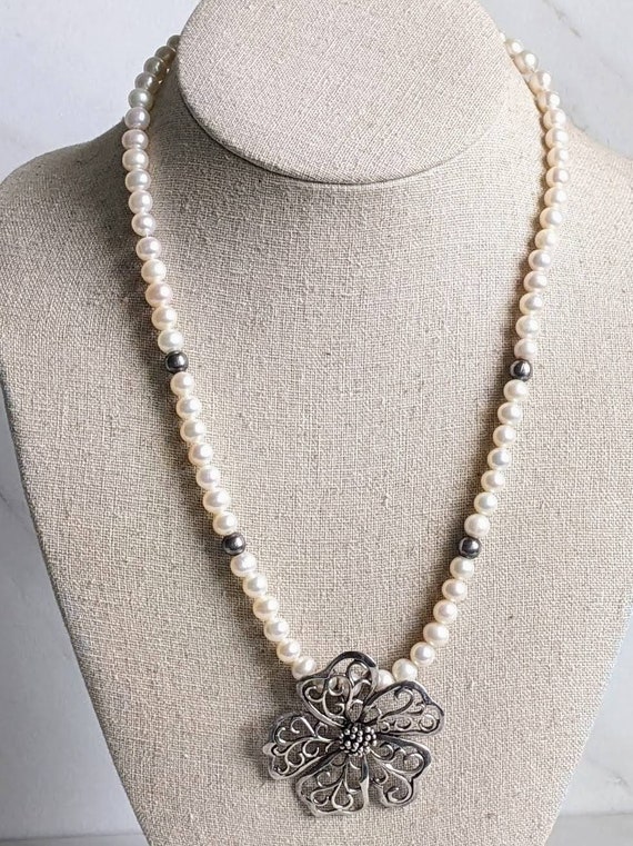 Elegant 925 Silver Flower Pendant Pearl Necklace … - image 1