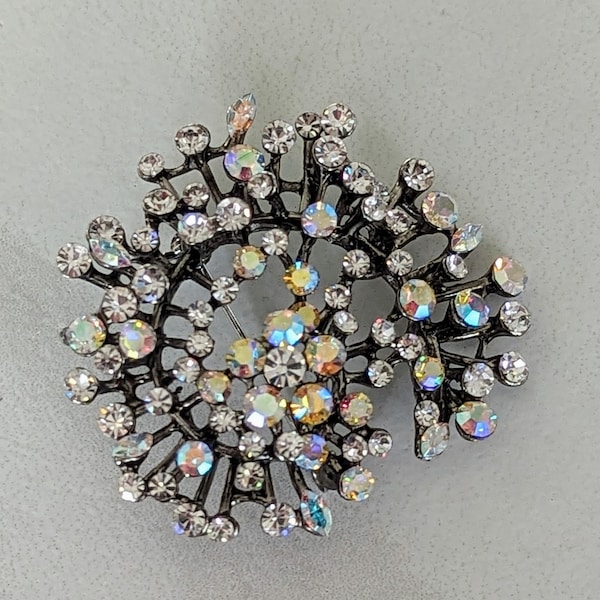 Gorgeous Vintage Rhinestone Crystal Spray Brooch Pendant