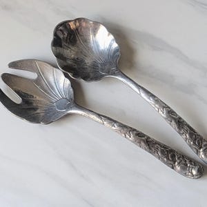 Vintage Arthur Court 1990 &quot;Bunnies&quot; Aluminum Salad Server Set