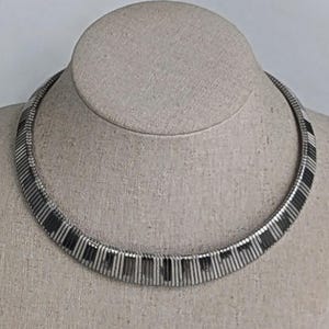 Mid-Century Silver Tone Graduated Omega Collar Choker Necklace 16&quot;