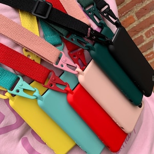 Étui bandoulière pour iPhone avec dragonne en toile - rouge, noir, vert, jaune, rose