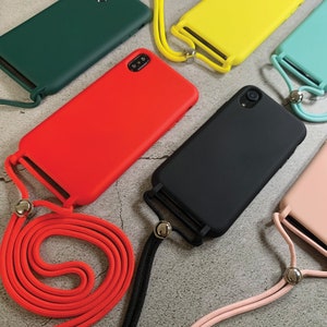 Housse avec corde pour iPhone 6, 7, 8, X, Xs, XR, XS Max, 11, 11 Pro, 11 Pro Max, 12, 12 Pro, 12 Pro Max, 13, 13 Mini, 13 Pro, 13 Pro Max