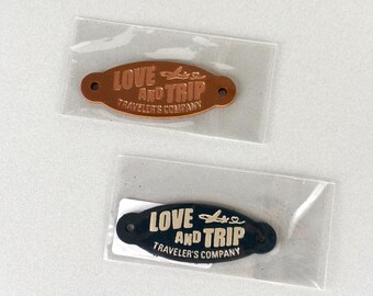 【新品】トラベラーズノート Rサイズ &ペンホルダーLOVE AND TRIP Pen Holder LOVE AND TRIP / ペンホルダー | TRAVELER'S COMPANY
