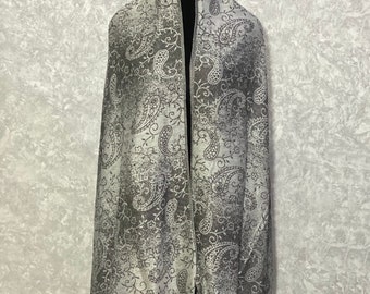 Asian paisley floral pashmina scarf shawl, 25.6 x 66.9 inch / 65 x 170 cm plus fringe