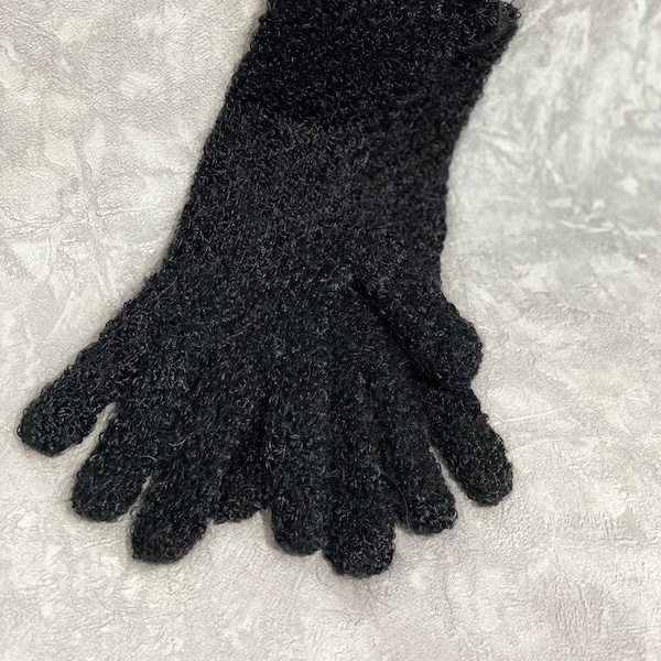 Gants Orenburg en dentelle noire et duvet de chèvre tricotés à la main, taille S - M, extensibles