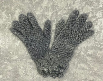 Orenburg gray lace goat down gloves - Gossamer delicate hand knitted gloves  for women, size S - M, stretchy