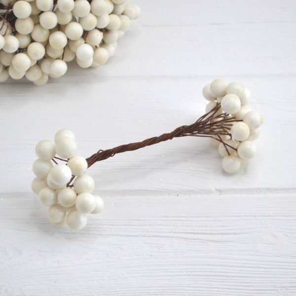 Artificial berry White berries Fake fruits Fake berry Berry bunches Millinery berry Floral accents 1 cm/0,39’’