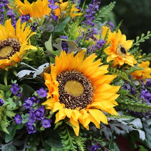 Spring Sunflower Centerpiece, Faux Floral Sunflower Arrangement, TableTop, Year Round Flower Arrangement, Farmhouse Kitchen Sunflower Decor