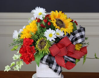 Sunflower & Geranium Centerpiece, Sunflower Arrangement, Patio Porch Decor, Kitchen Table Decor, Everyday Centerpiece, Gift for Mom