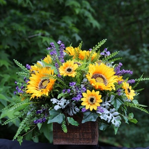 Sunflower Arrangement, Farmhouse Kitchen Island Decor, Country Cottage Sunflower Decor, Year Round Tablescape, Summer Kitchen Table Decor