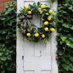 Lemon wreath Front door, Double Door Spring wreath, Farmhouse wreath, Lemon Summer Door wreath, Country Kitchen Decor, Lemon Home Wall Decor image 3