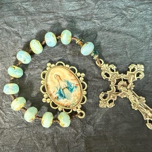 Miraculous Mother Mary Chaplet Blue Czech Glass beads  Pocket Rosary Chaplet, Handtied / Hand Knotted