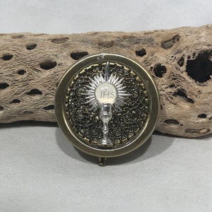 Holy Communion Pyx / Homebound / &quot;Holy Communion Montrose&quot; Pyx / Bronze Tone Pyx with Plastic Liner
