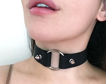 Collier en cuir choker à pointes; collier en cuir femme; Collier choker à anneau