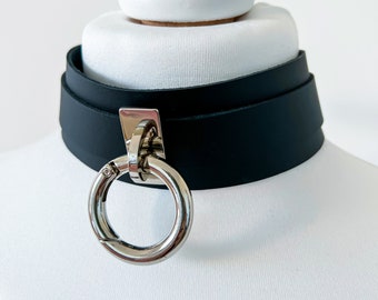 Wide leather choker collar necklace carabiner ring