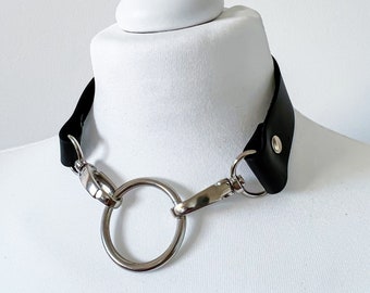 Leather O Ring Carabiner Choker: Black or Red