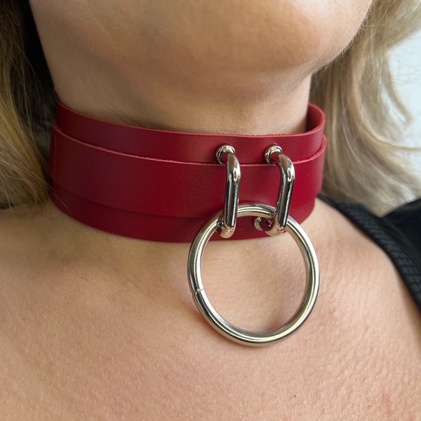 Full grain leather O ring choker collar necklace; woman leather collar; leather necklace; pet play; chain leash locking