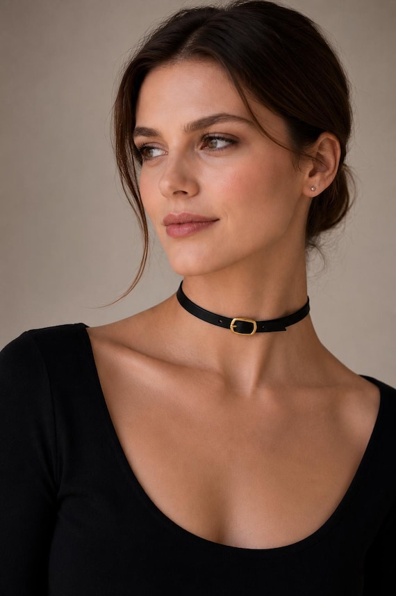 Leather choker with buckle, black necklace
