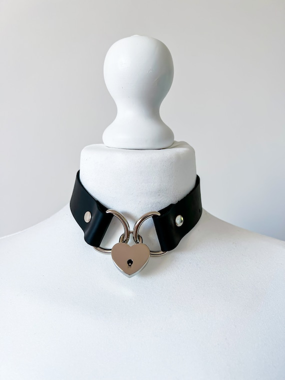 Leather Collar Heart Lock Choker Designer Heart Padlock Choker