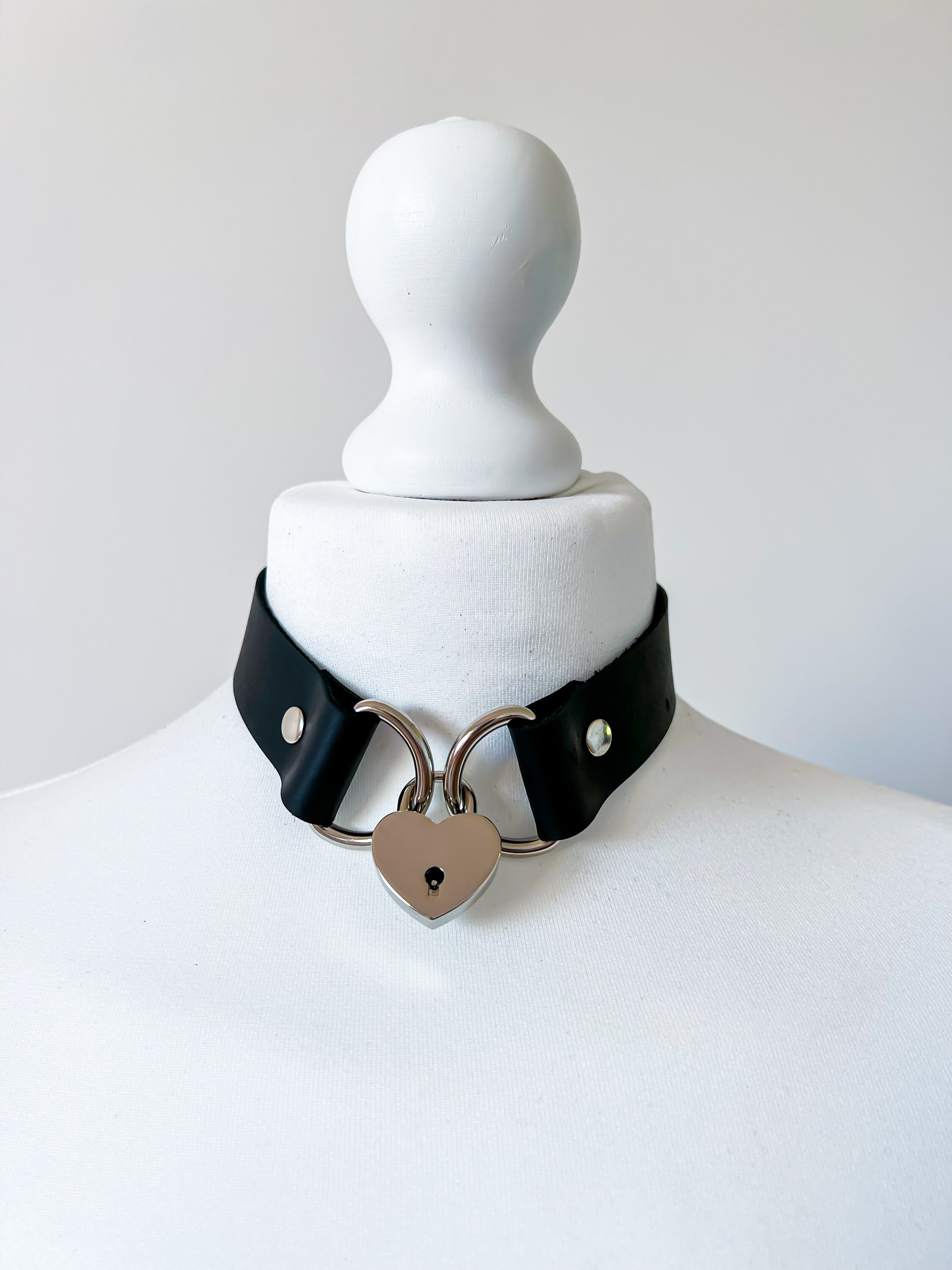 Locking choker cheap