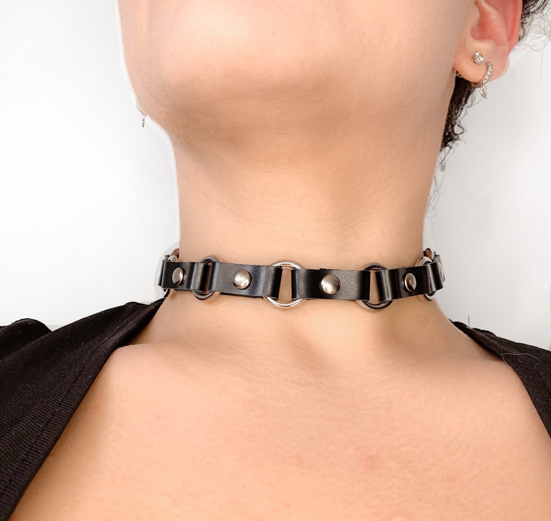 Leather Choker Necklace With O Rings - Etsy Leather Choker Necklace With O Rings - Etsy
