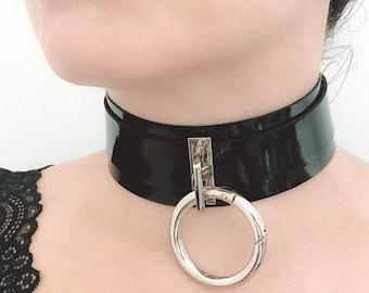 Patent wide leather o ring collar necklace; o ring carabiner; woman leather collar; choker collar
