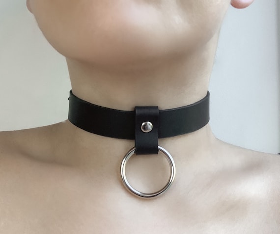 Choker with chain leash top