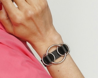 Leather bracelet with o rings