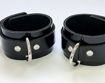 Patent leather handcuffs set